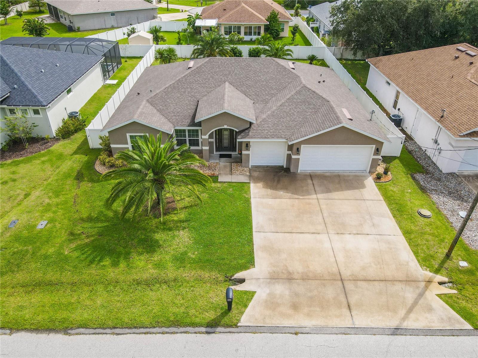 Image 2 of 66 For 88 Lancelot Drive