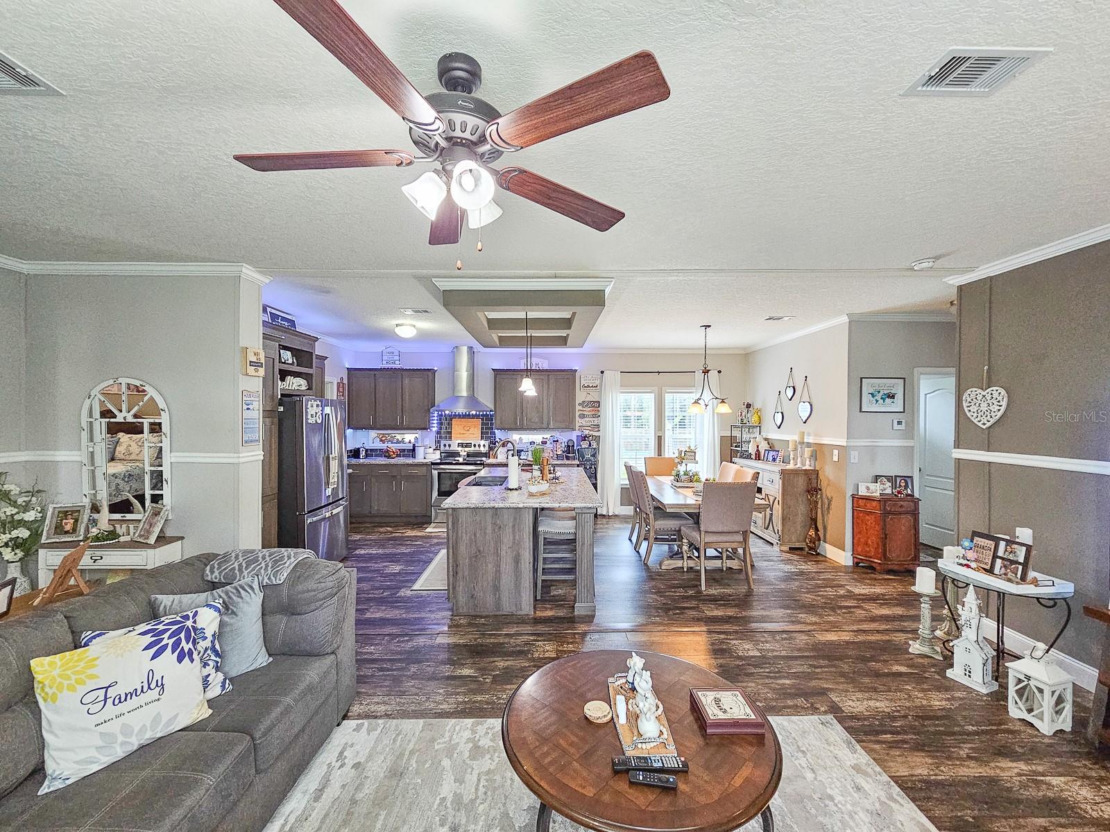 Image 10 of 54 For 5487 Palm Avenue