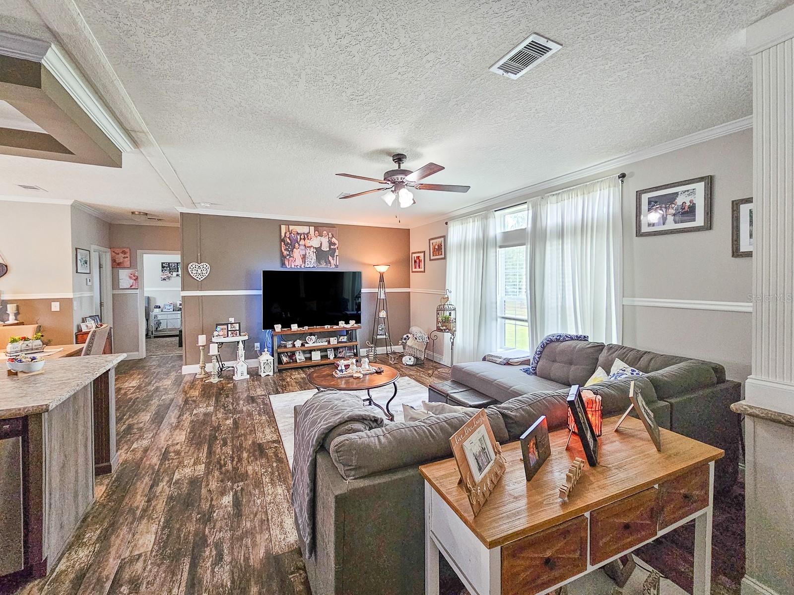 Image 11 of 54 For 5487 Palm Avenue
