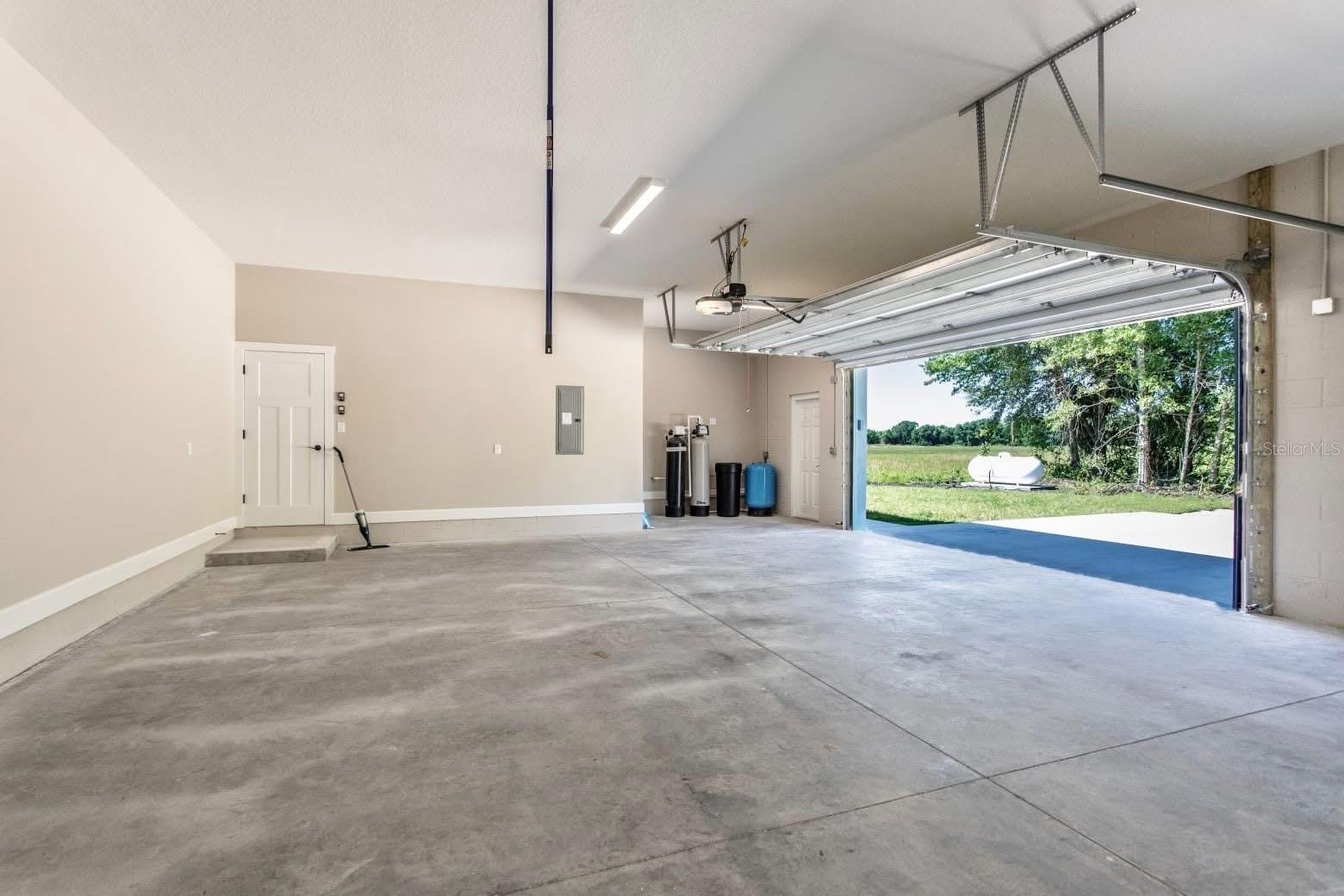 Image 61 of 86 For 1825 County Road 302