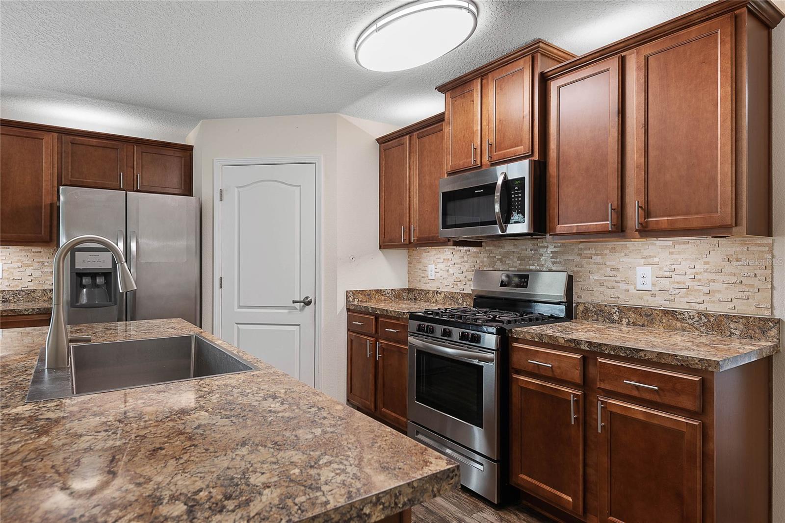 Image 18 of 37 For 132 Fairway Court