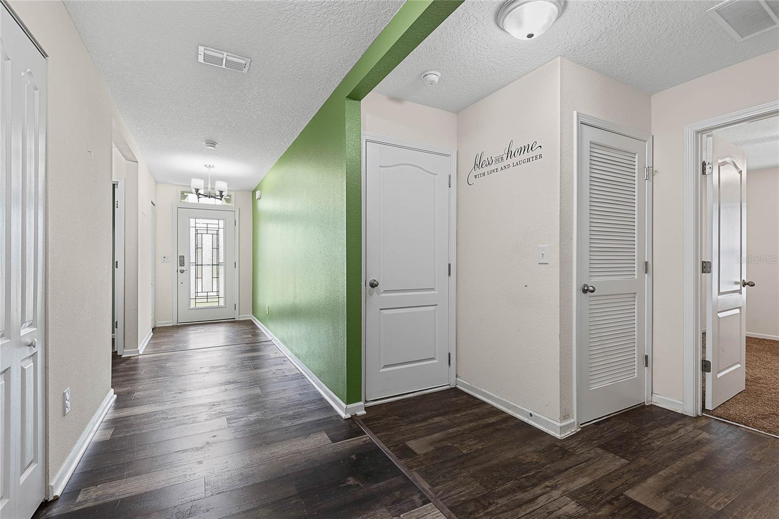 Image 24 of 37 For 132 Fairway Court