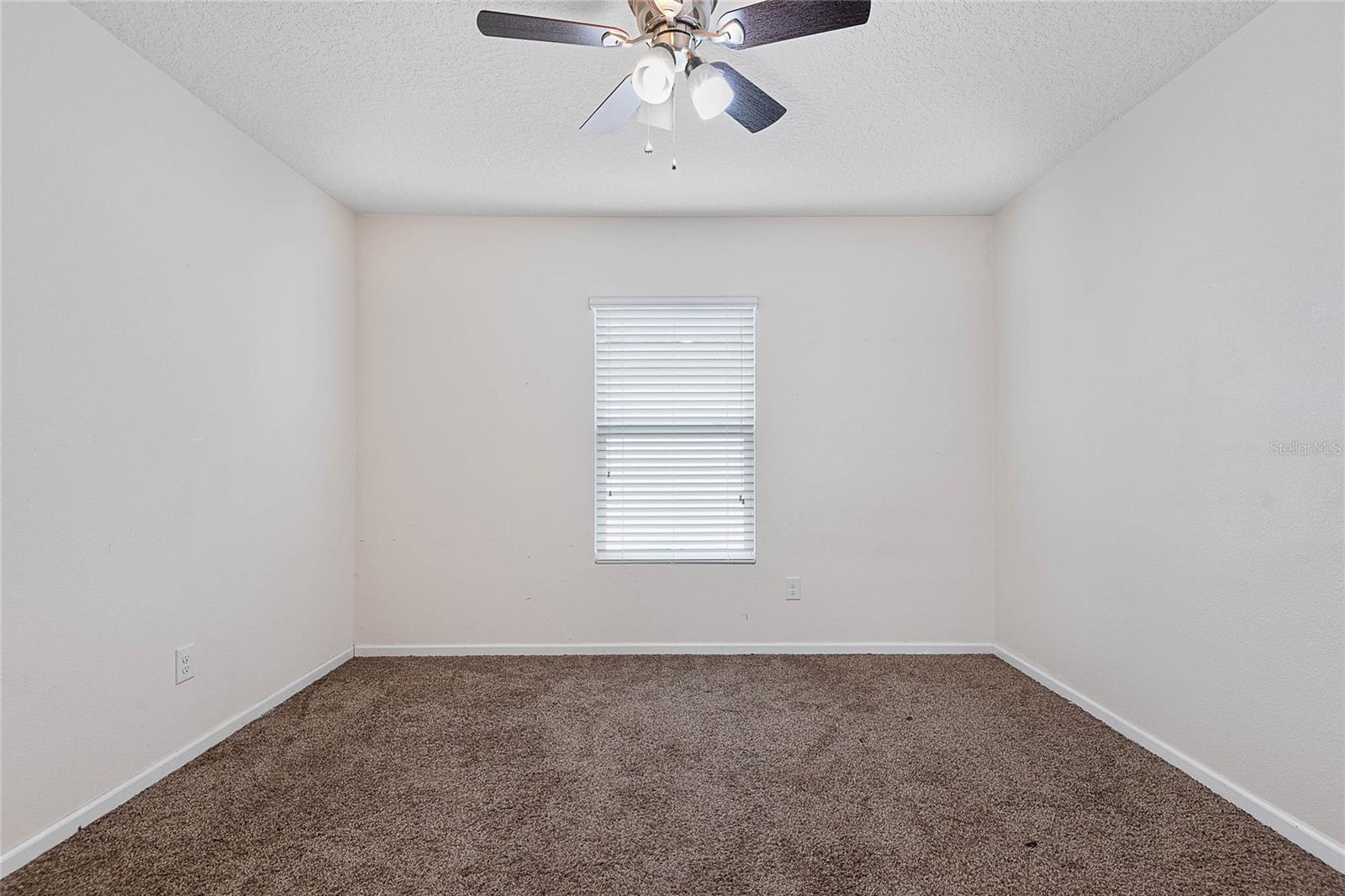 Image 26 of 37 For 132 Fairway Court