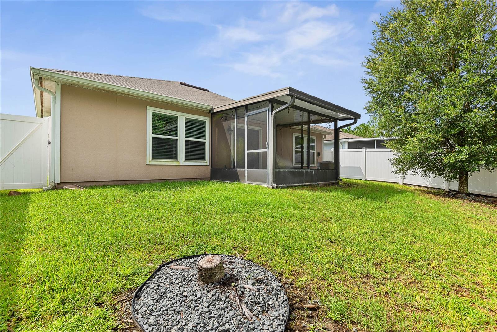 Image 6 of 37 For 132 Fairway Court