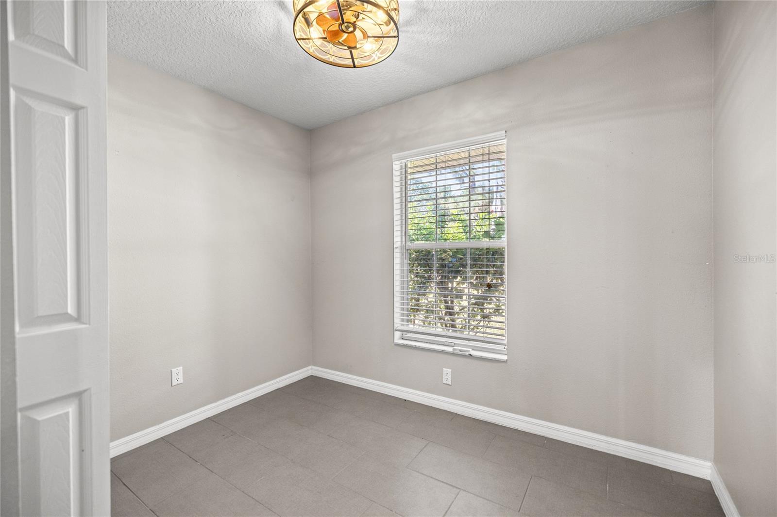 Image 20 of 53 For 13194 70th Lane