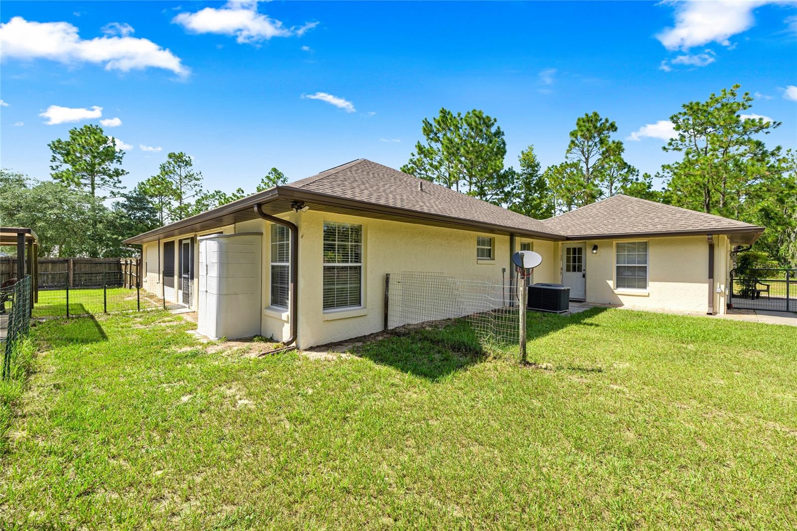 Image 36 of 53 For 13194 70th Lane