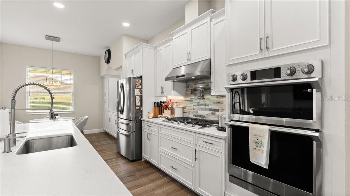 Image 13 of 42 For 29 Old Oak Drive S