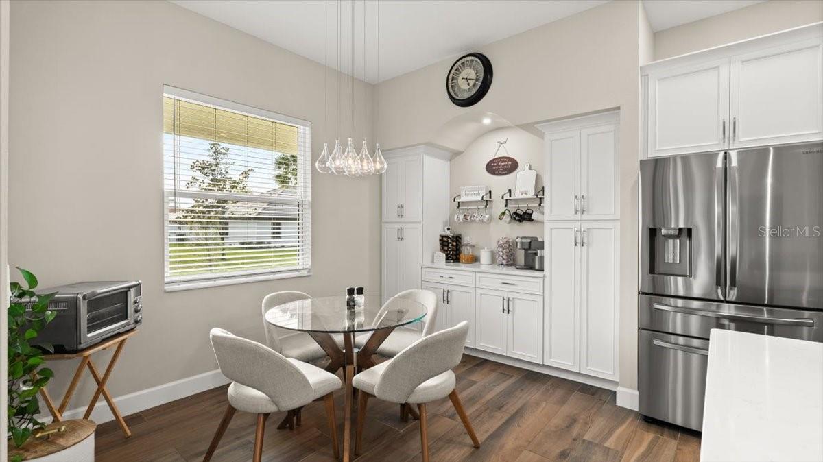 Image 17 of 42 For 29 Old Oak Drive S