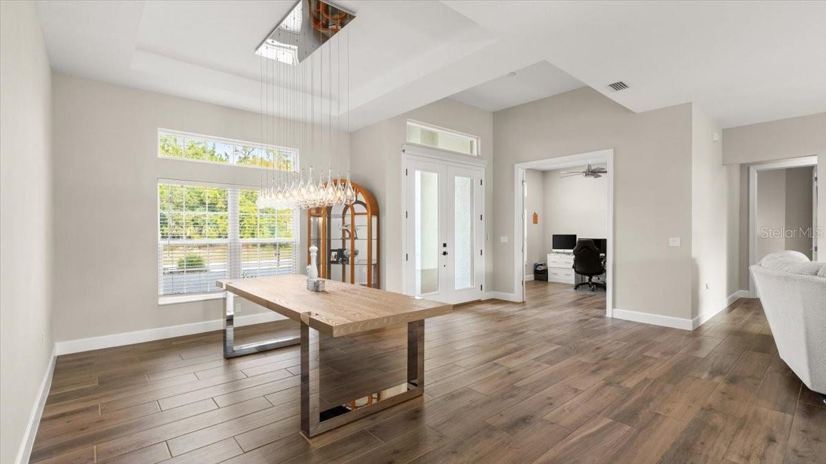 Image 20 of 42 For 29 Old Oak Drive S