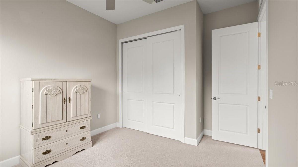 Image 30 of 42 For 29 Old Oak Drive S