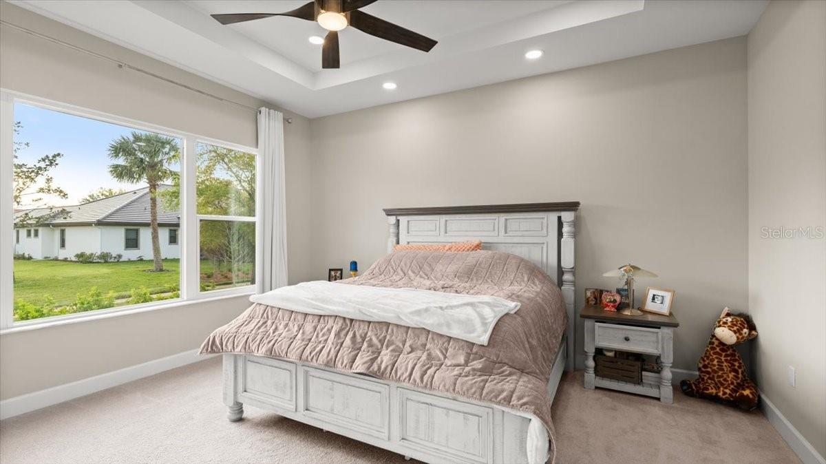 Image 35 of 42 For 29 Old Oak Drive S