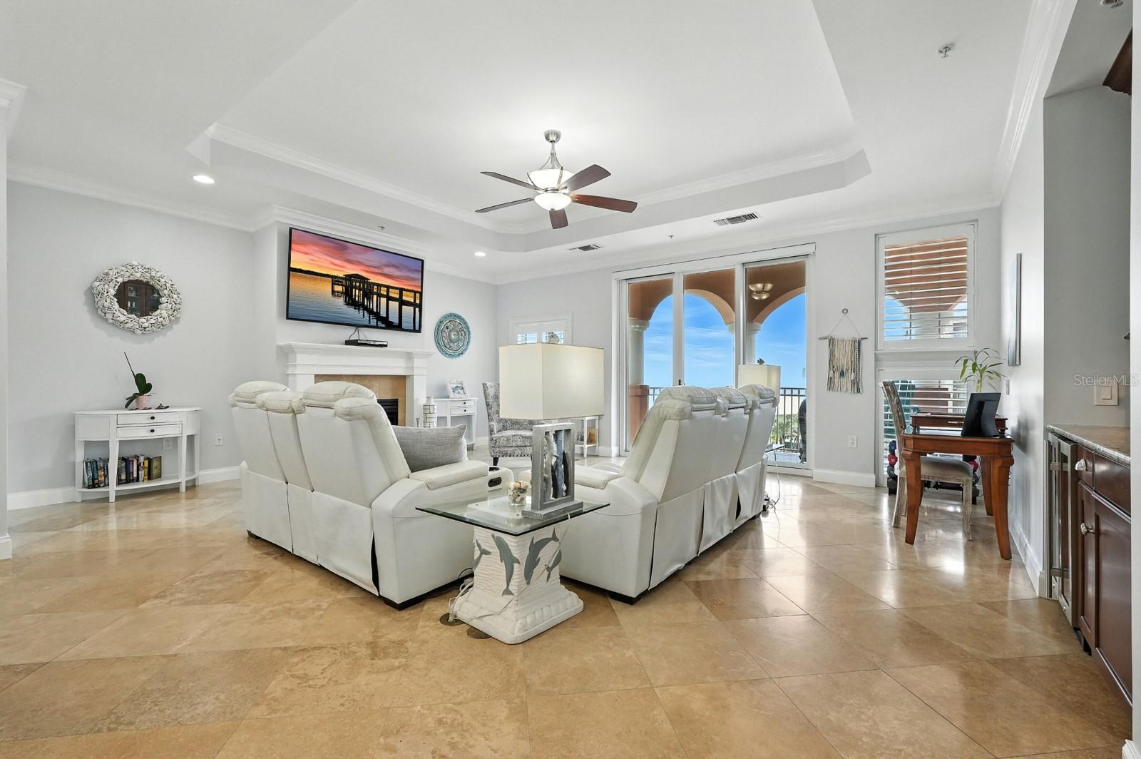 Image 10 of 74 For 200 Ocean Crest Drive Unit 655