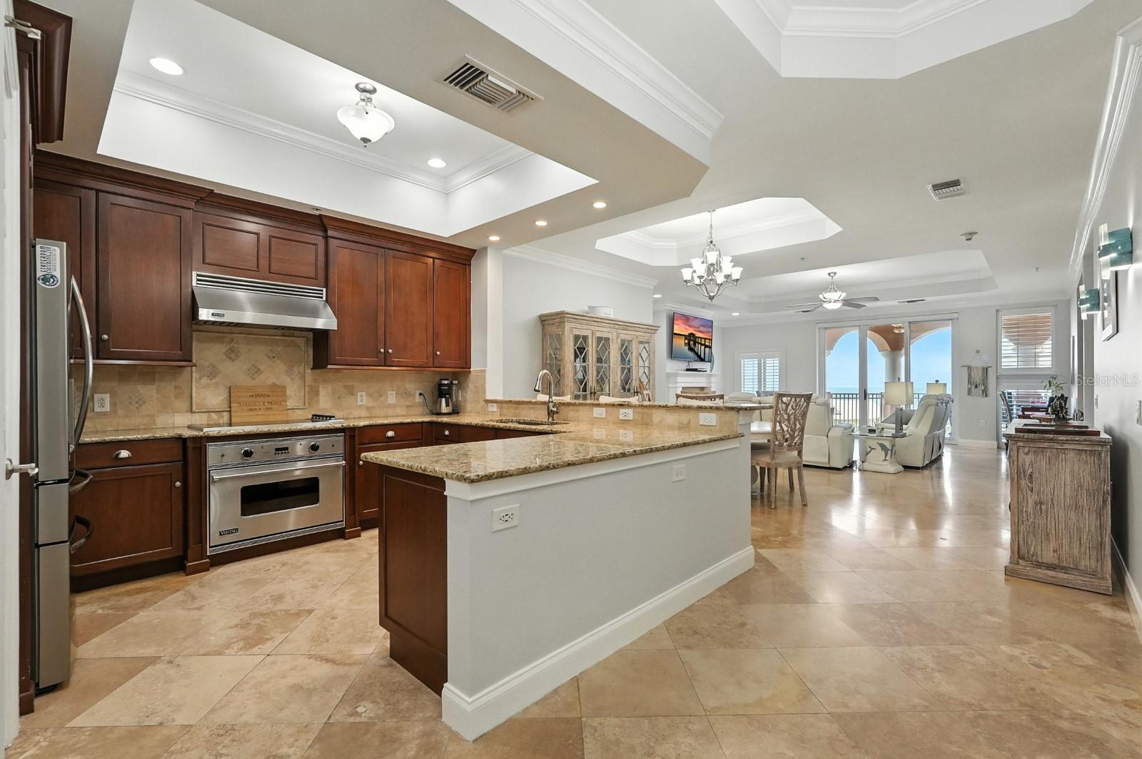 Image 20 of 74 For 200 Ocean Crest Drive Unit 655