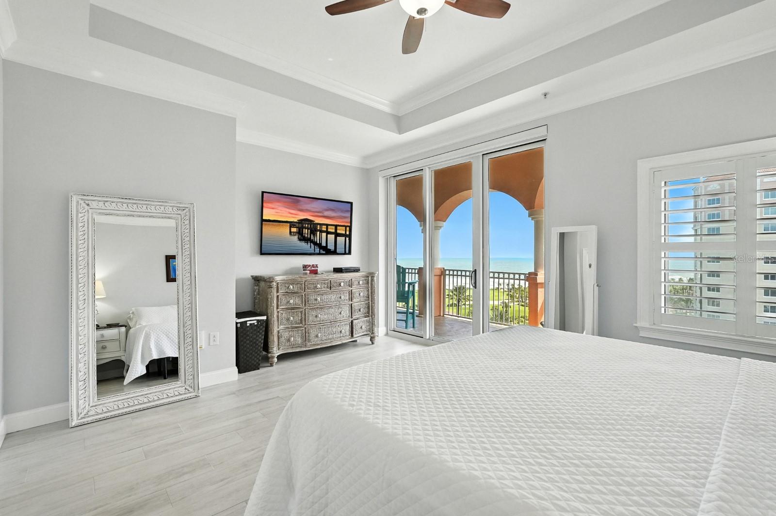 Image 30 of 74 For 200 Ocean Crest Drive Unit 655