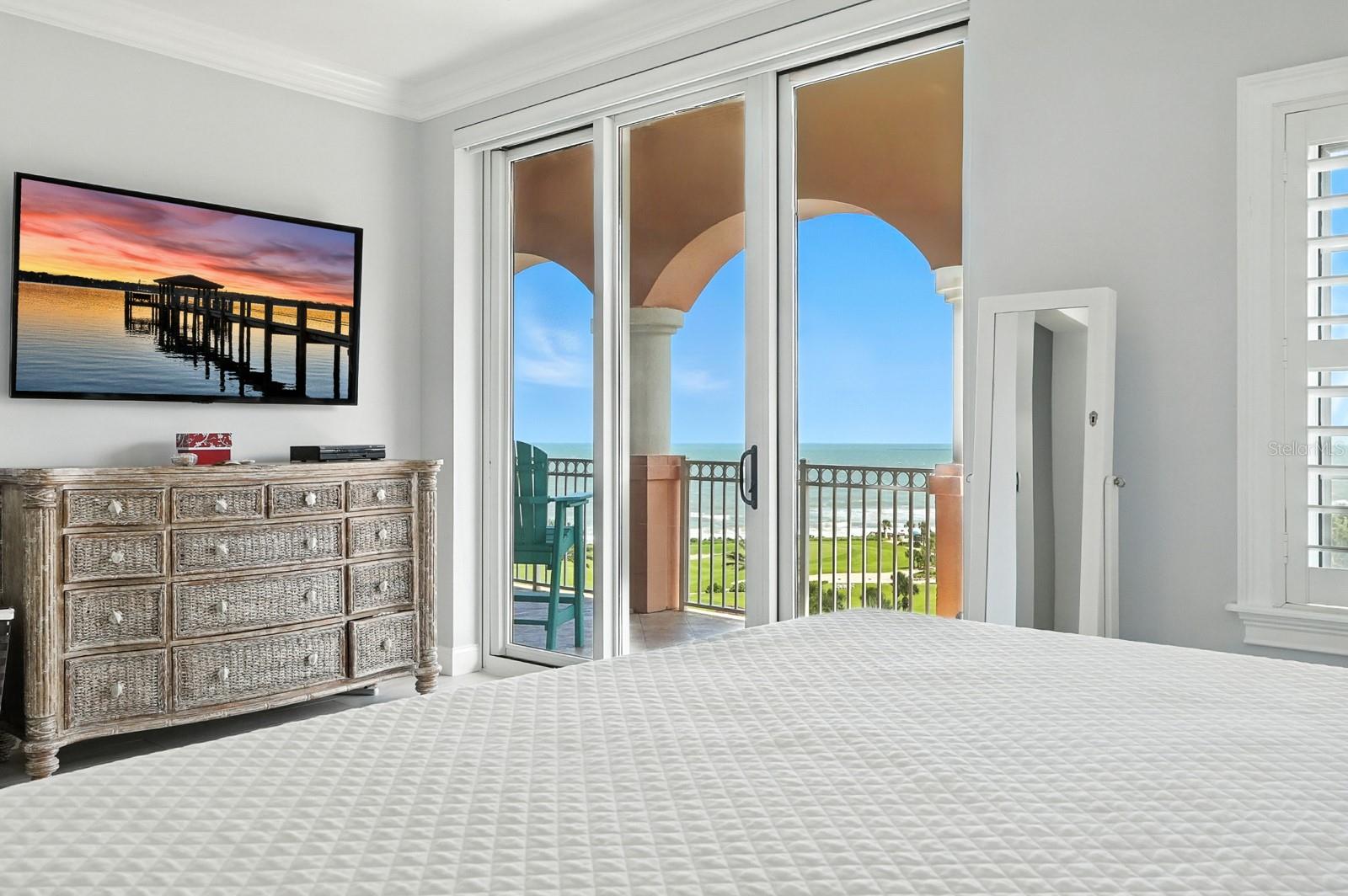 Image 32 of 74 For 200 Ocean Crest Drive Unit 655