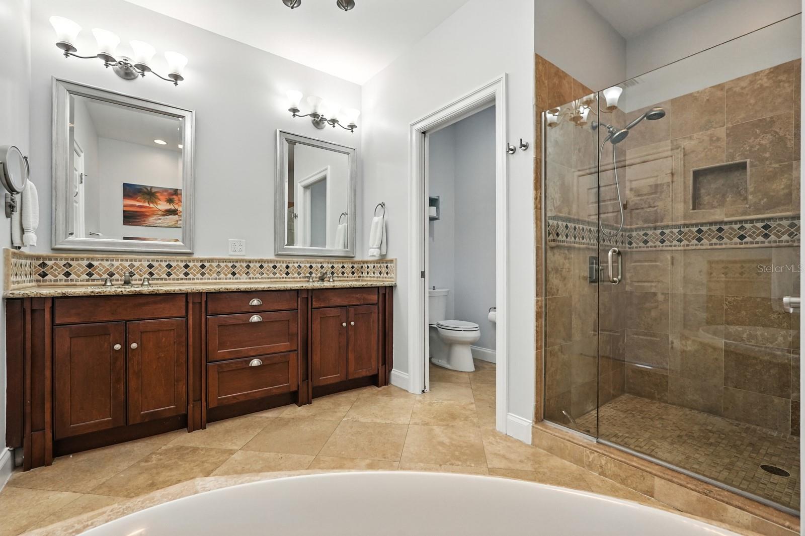 Image 35 of 74 For 200 Ocean Crest Drive Unit 655