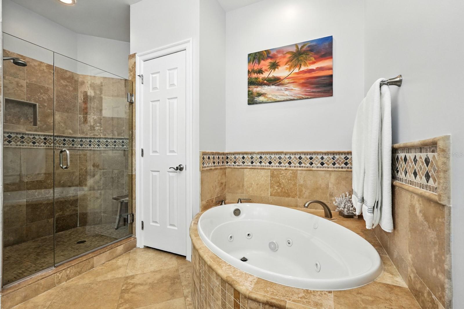 Image 37 of 74 For 200 Ocean Crest Drive Unit 655