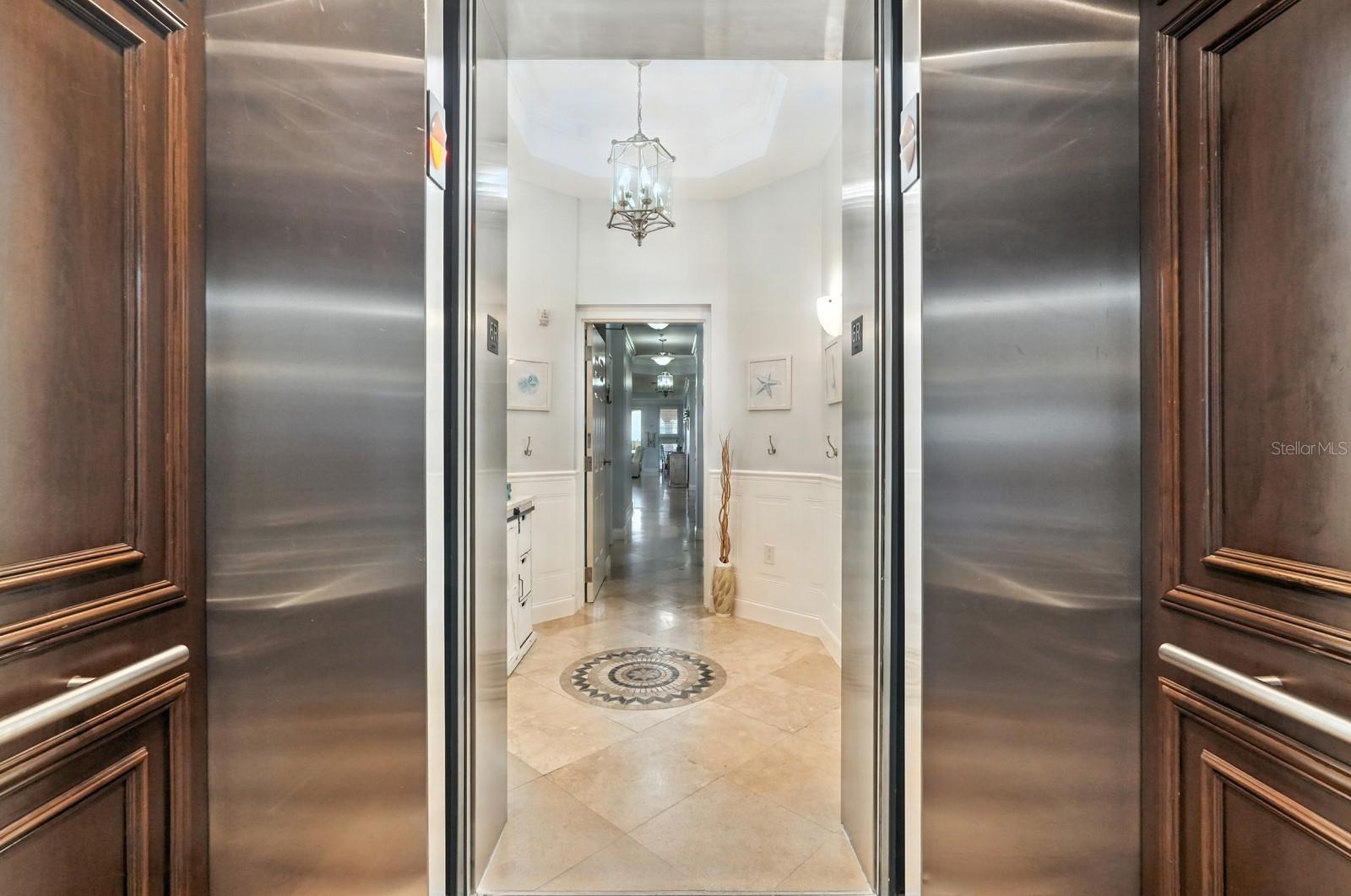 Image 4 of 74 For 200 Ocean Crest Drive Unit 655