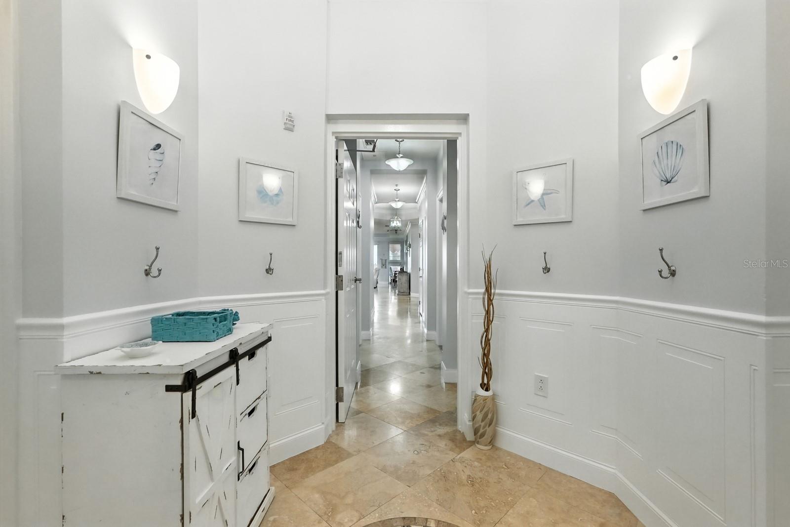 Image 5 of 74 For 200 Ocean Crest Drive Unit 655