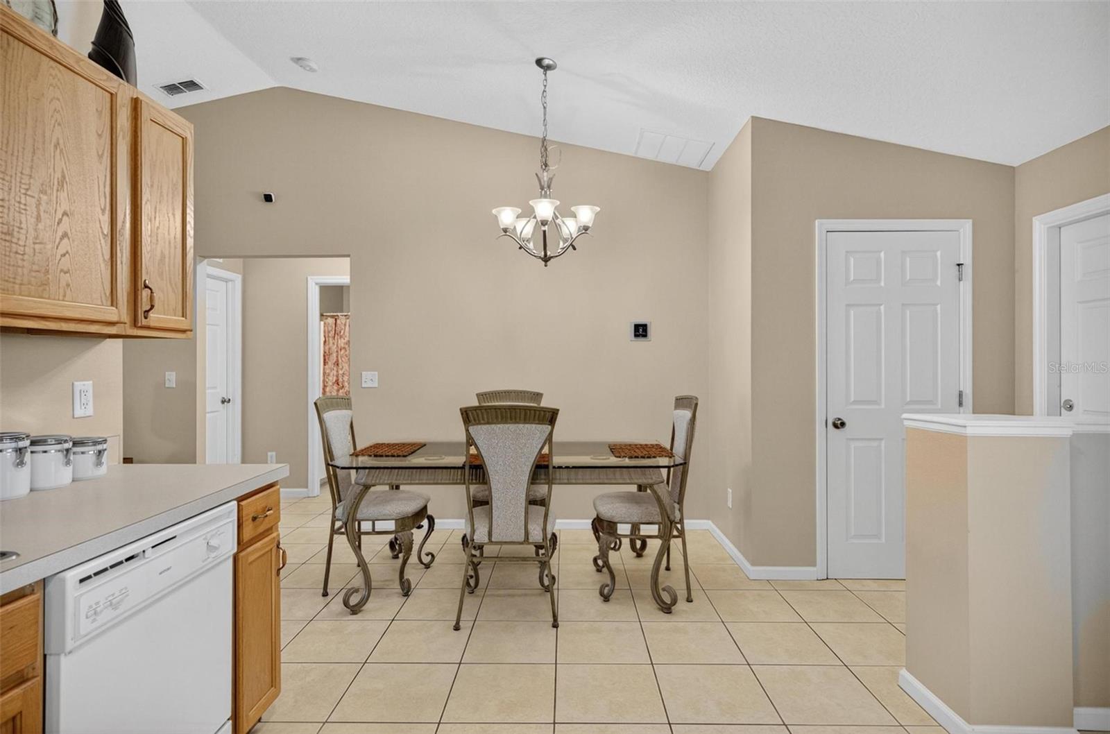 Image 13 of 65 For 8 Fawn Lane A
