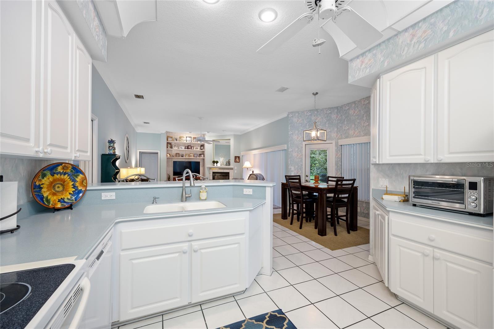 Image 17 of 60 For 18739 Bascomb Lane