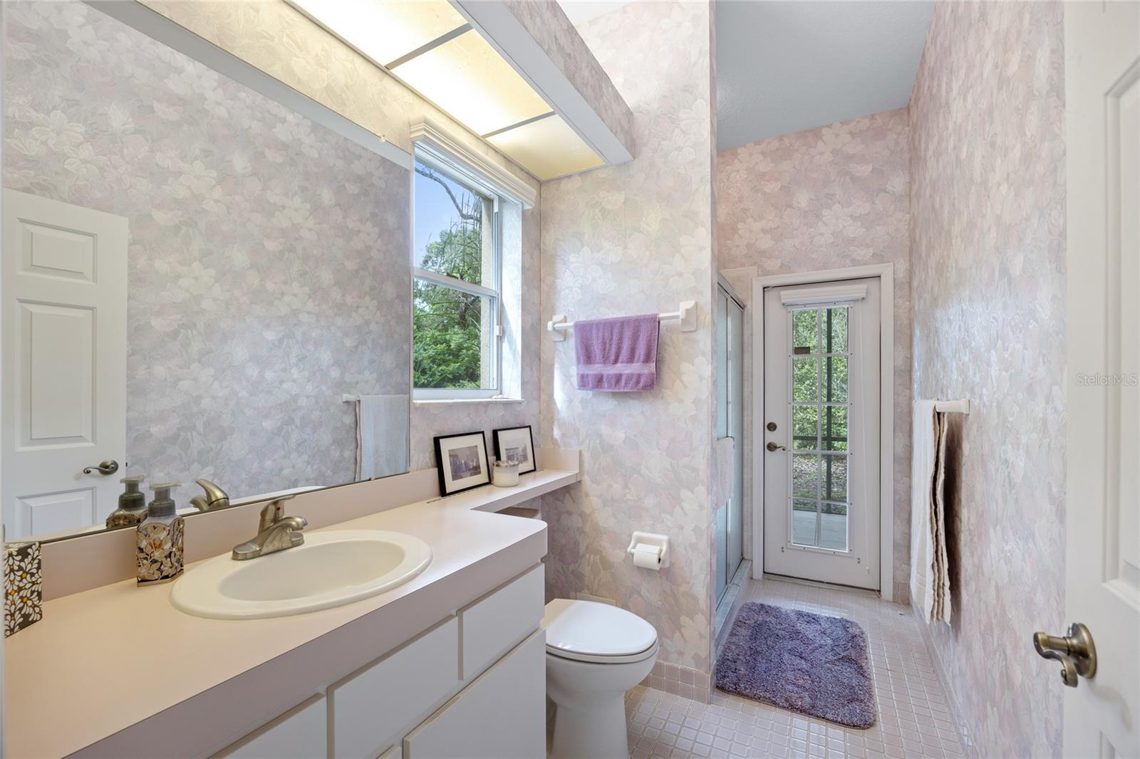 Image 38 of 60 For 18739 Bascomb Lane