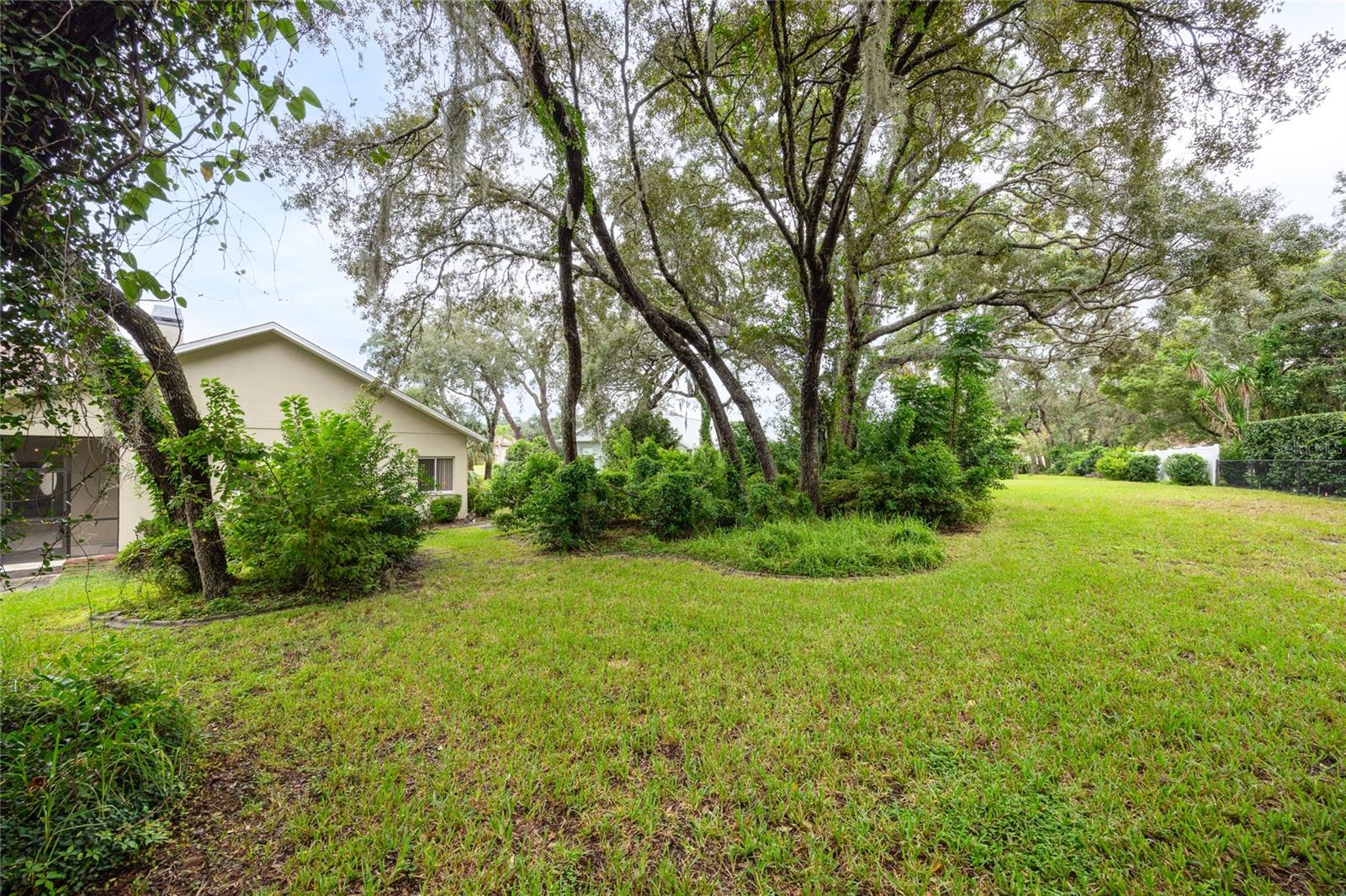 Image 47 of 60 For 18739 Bascomb Lane
