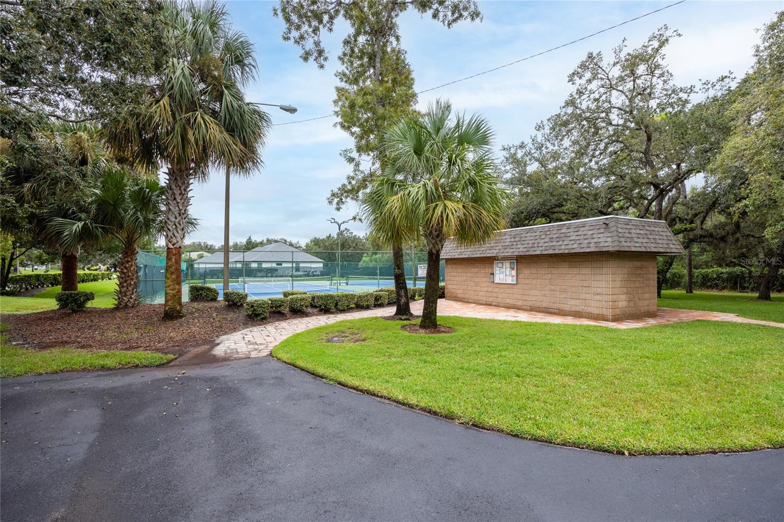 Image 49 of 60 For 18739 Bascomb Lane