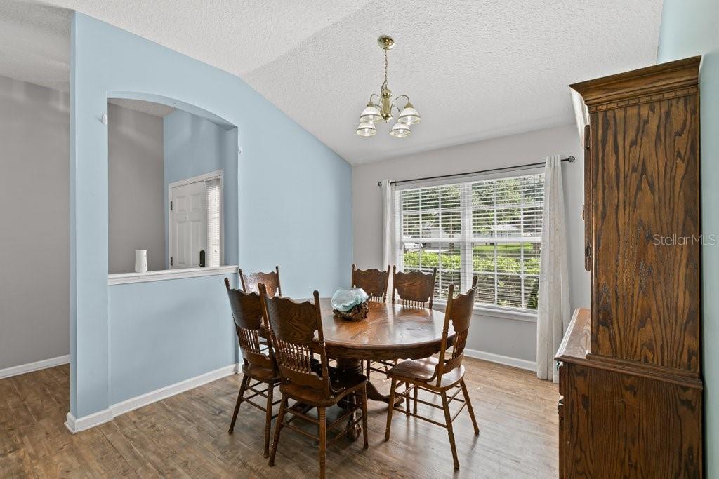 Image 11 of 50 For 1725 Summer Ridge Court