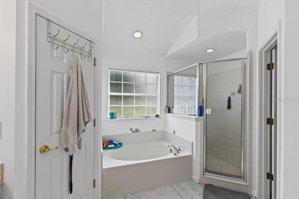 Image 27 of 50 For 1725 Summer Ridge Court