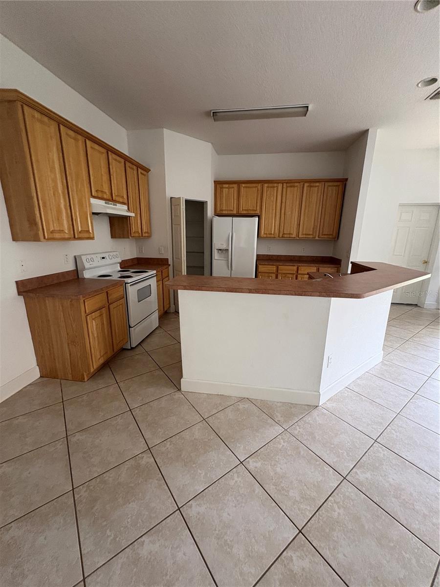 Image 3 of 10 For 61 Buttonworth Drive A