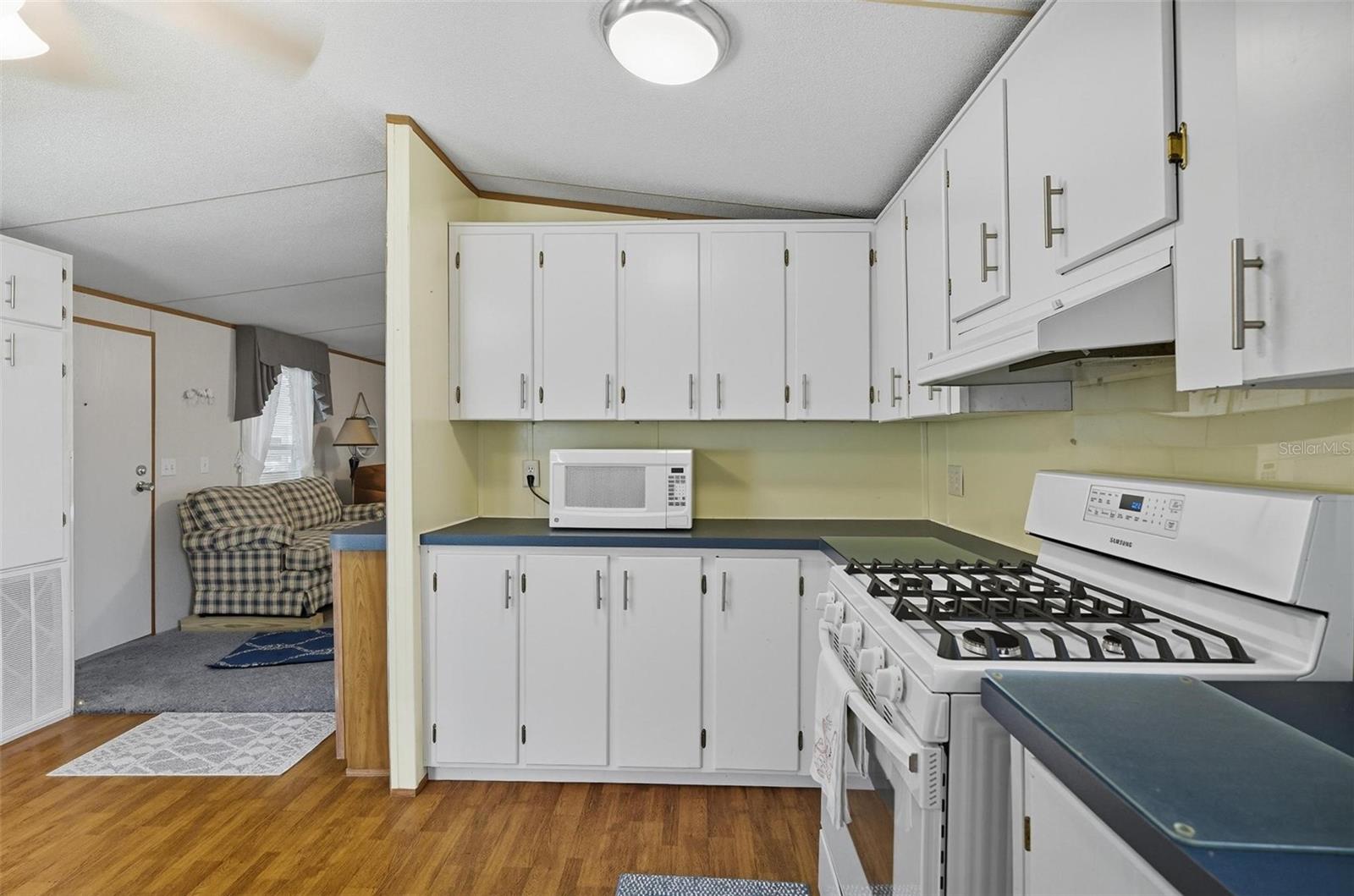 Image 10 of 84 For 1635 Bass Avenue