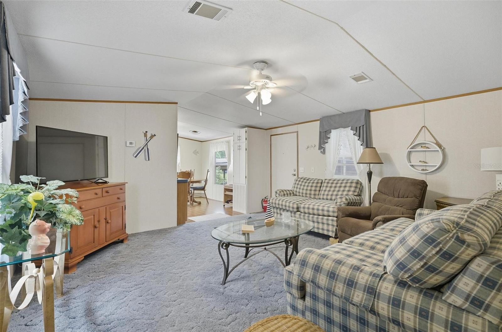 Image 6 of 84 For 1635 Bass Avenue