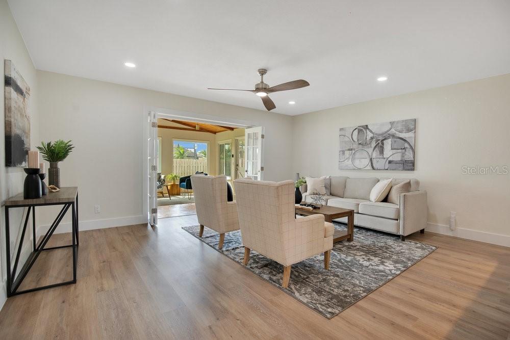 Image 5 of 37 For 4 Sea Hawk Drive