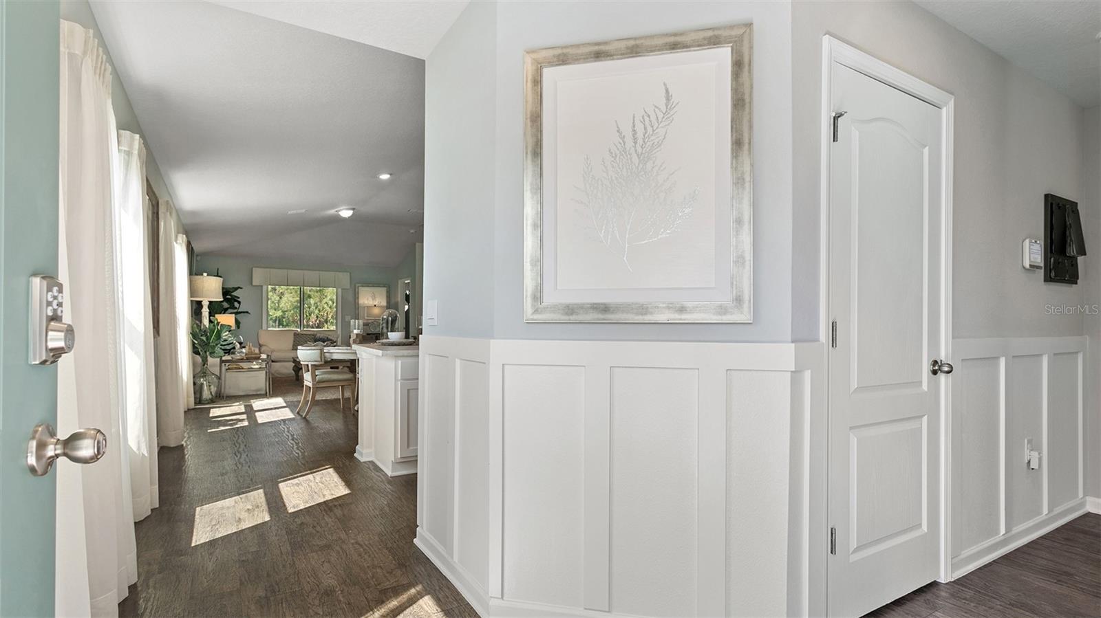 Image 4 of 60 For 585 Orellana Road
