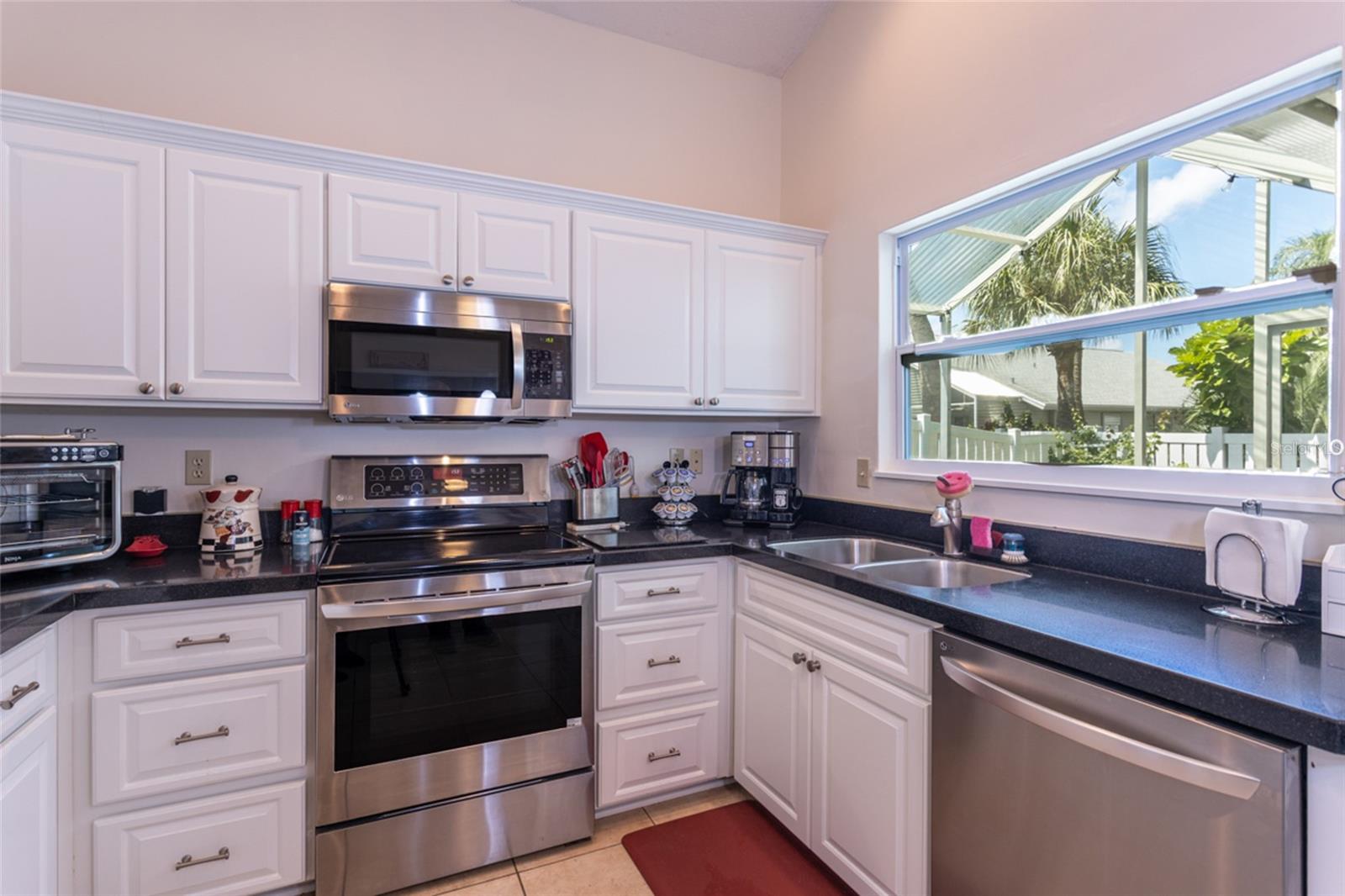 Image 11 of 22 For 58 Bristol Lane