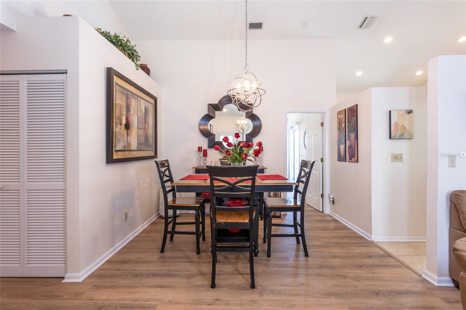 Image 9 of 22 For 58 Bristol Lane