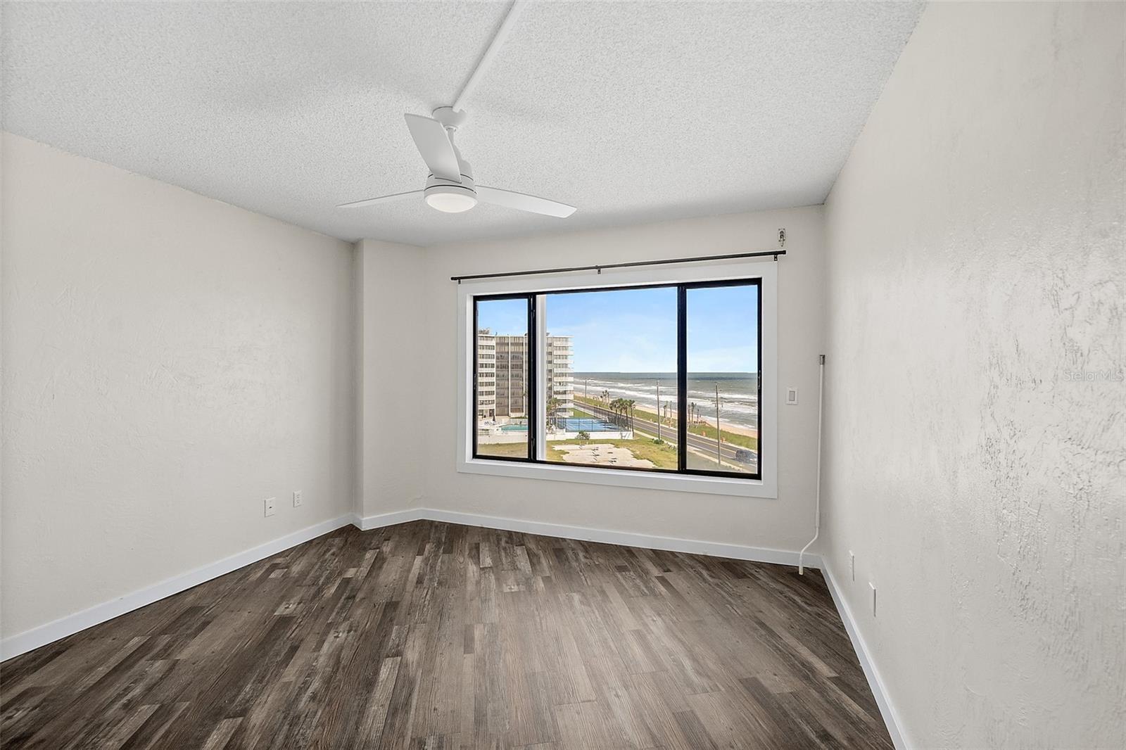 Image 17 of 28 For 3600 Ocean Shore Boulevard 613