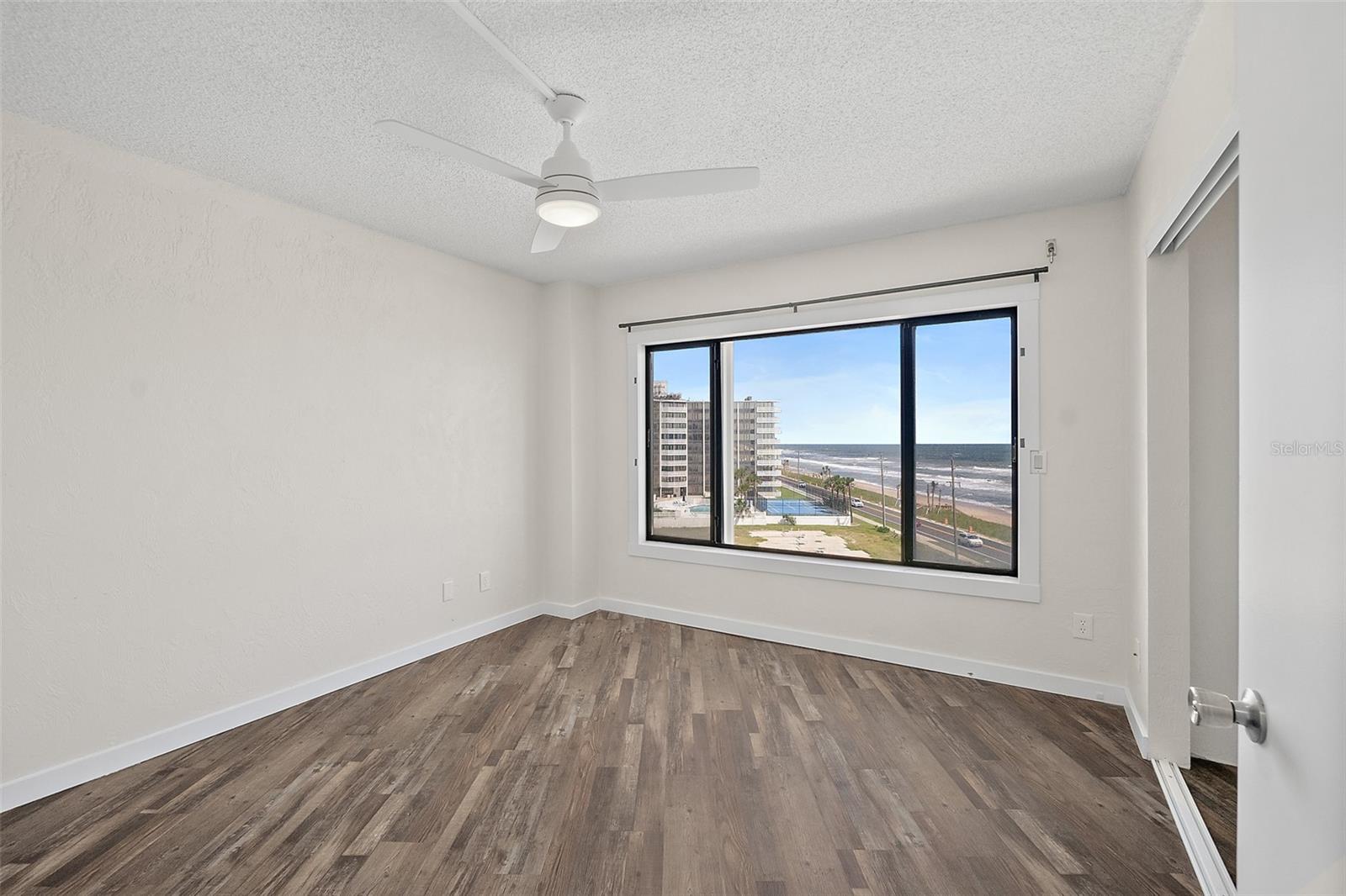 Image 24 of 28 For 3600 Ocean Shore Boulevard 613