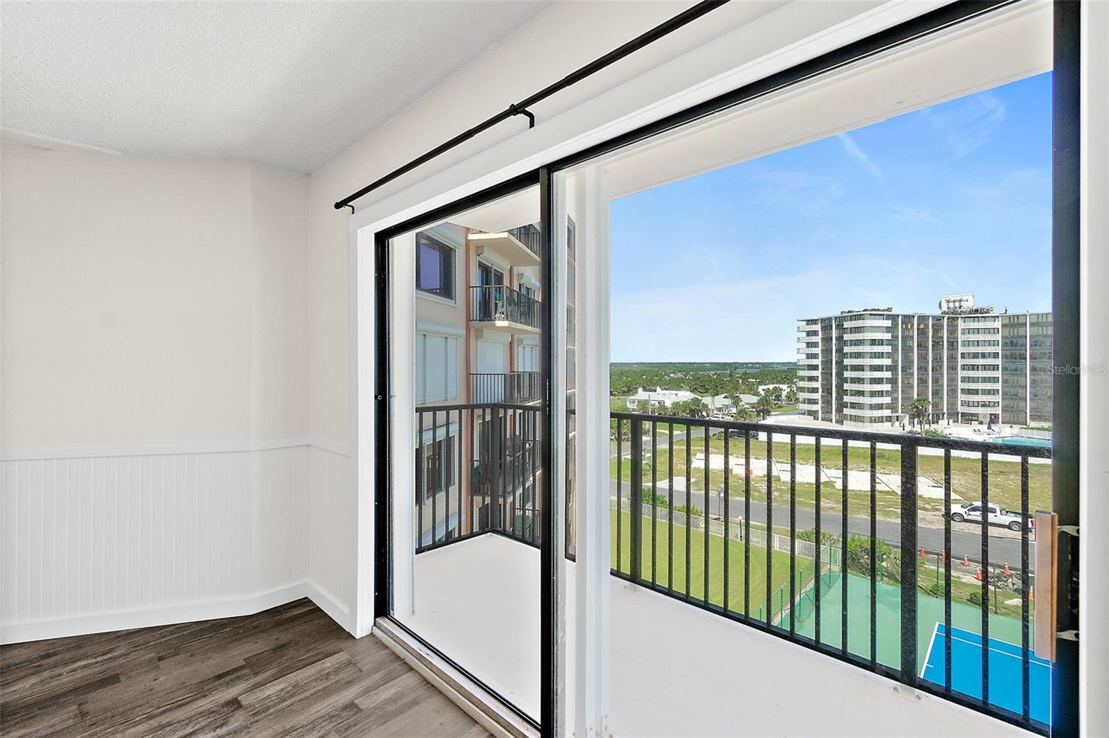 Image 9 of 28 For 3600 Ocean Shore Boulevard 613