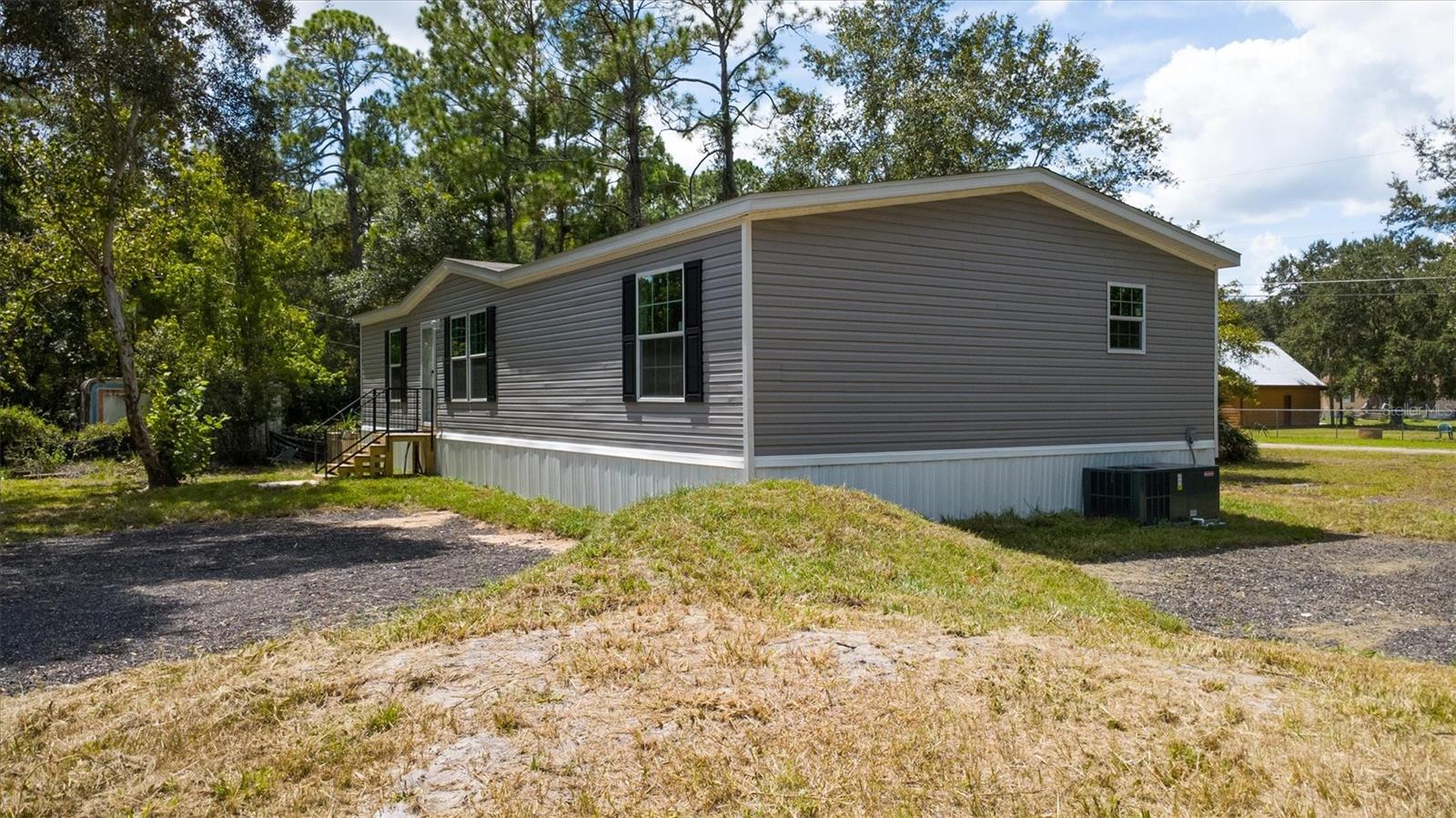 Image 10 of 28 For 2705 Sandlewood Lane