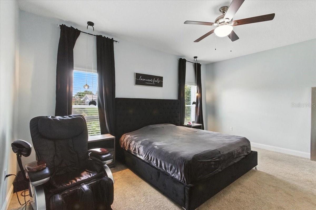 Image 26 of 52 For 27 Collingdale Court