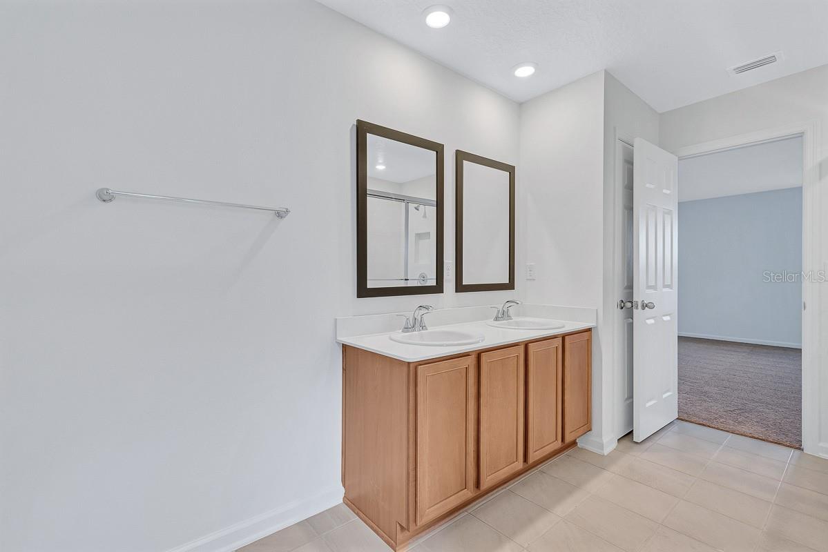 Image 14 of 21 For 127 Waverly Lane