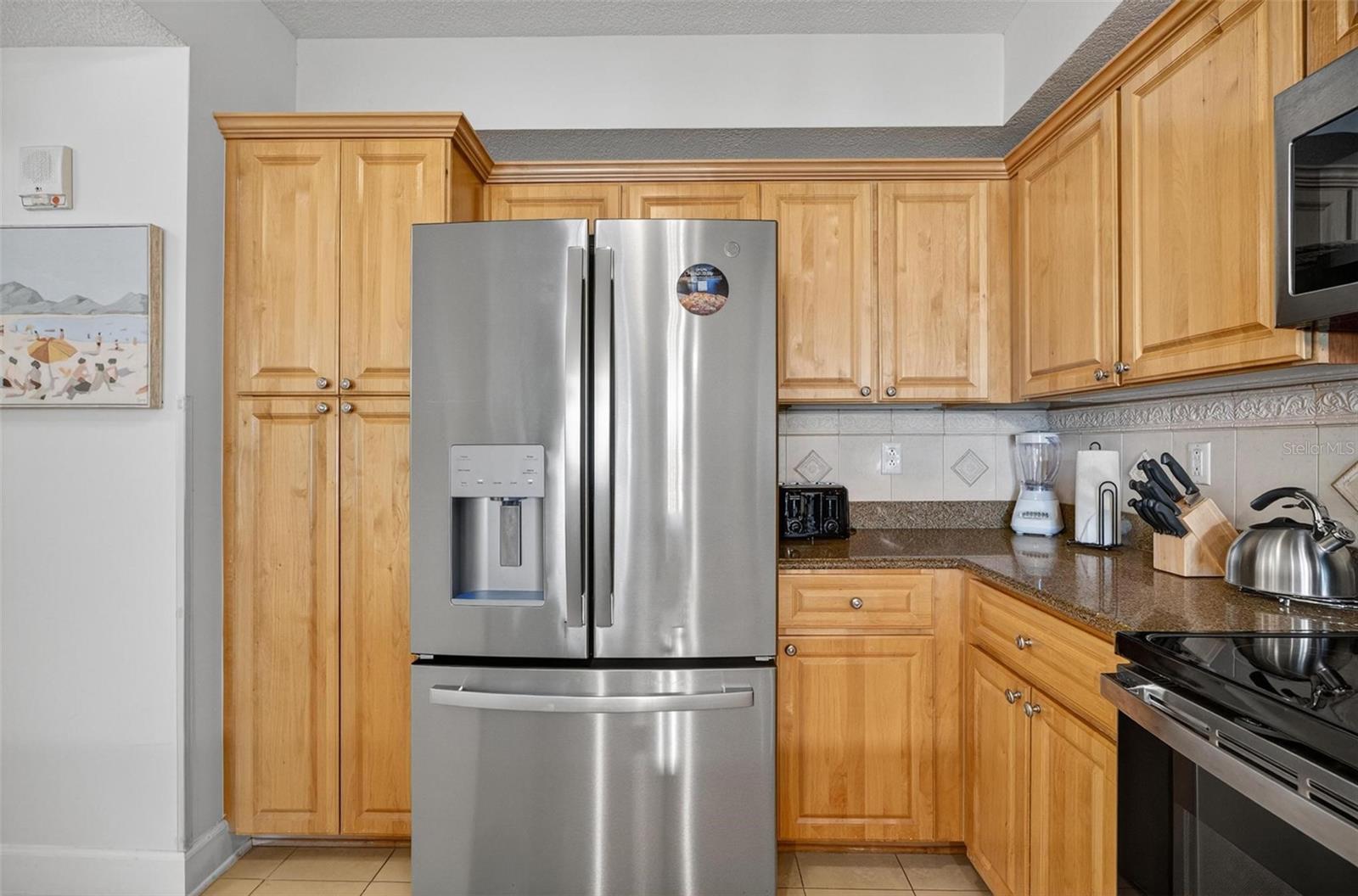 Image 18 of 82 For 200 Ocean Crest Drive 606