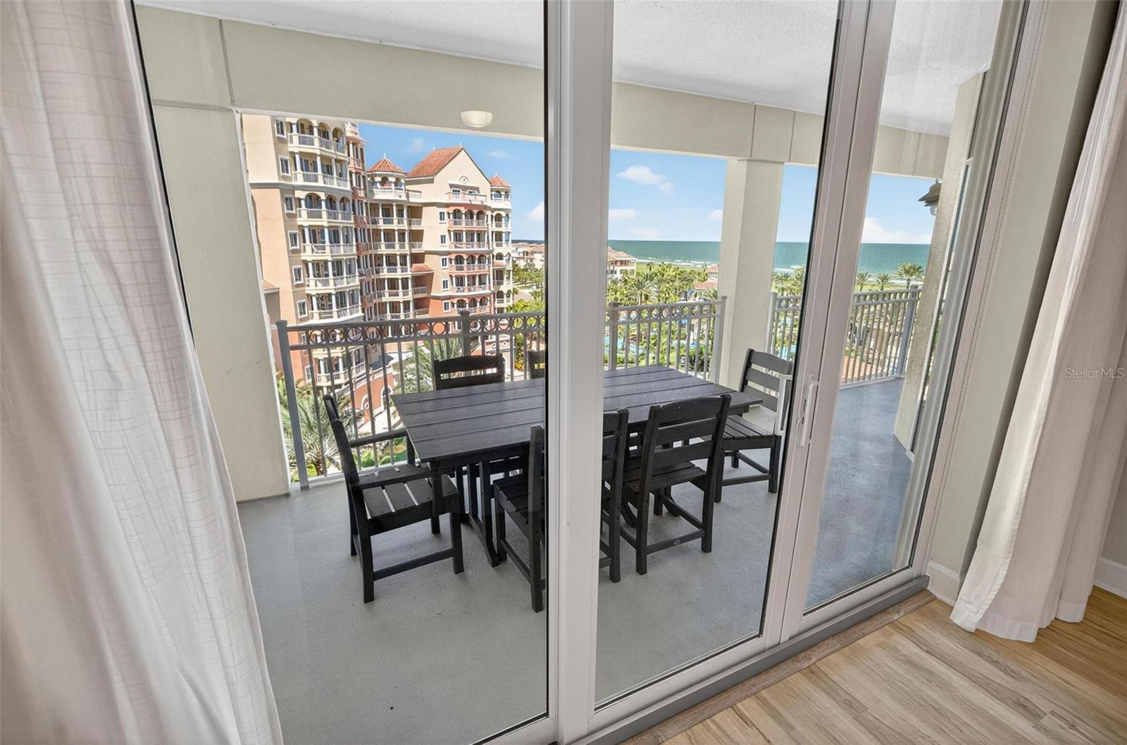 Image 26 of 82 For 200 Ocean Crest Drive 606