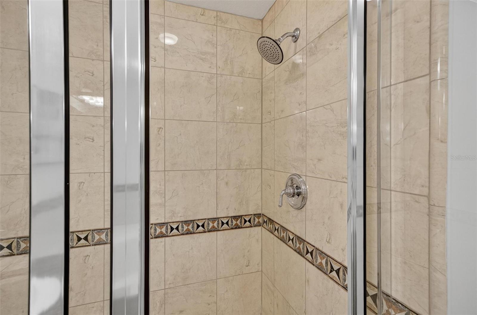 Image 33 of 82 For 200 Ocean Crest Drive 606
