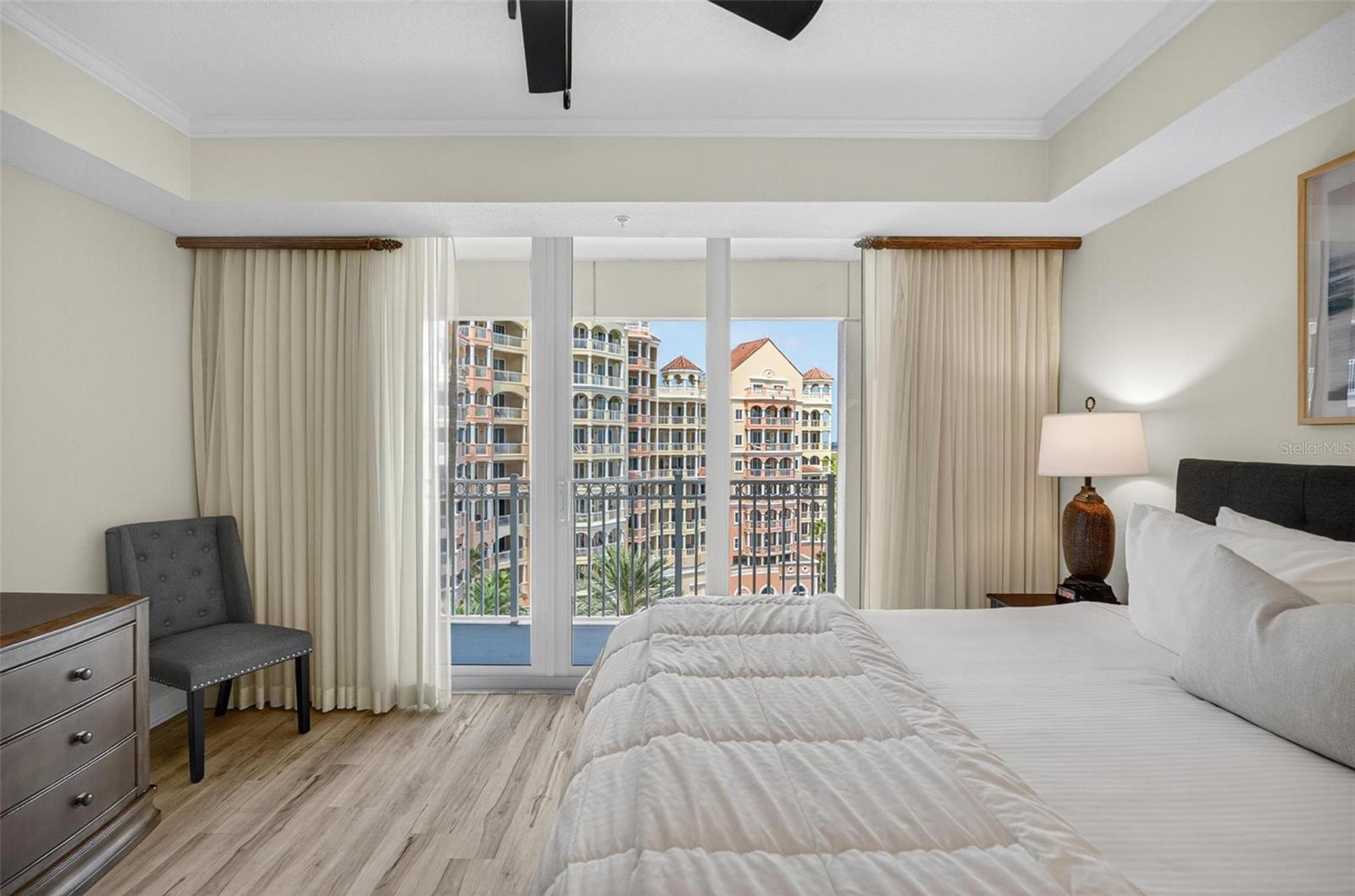 Image 37 of 82 For 200 Ocean Crest Drive 606