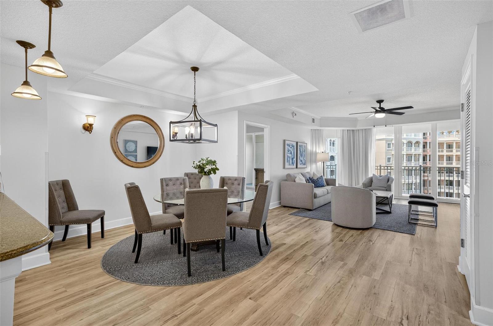 Image 4 of 82 For 200 Ocean Crest Drive 606