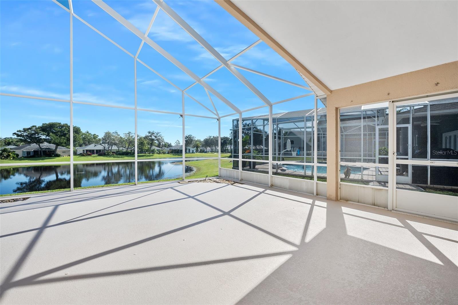 Image 12 of 50 For 965 Countryside West Boulevard