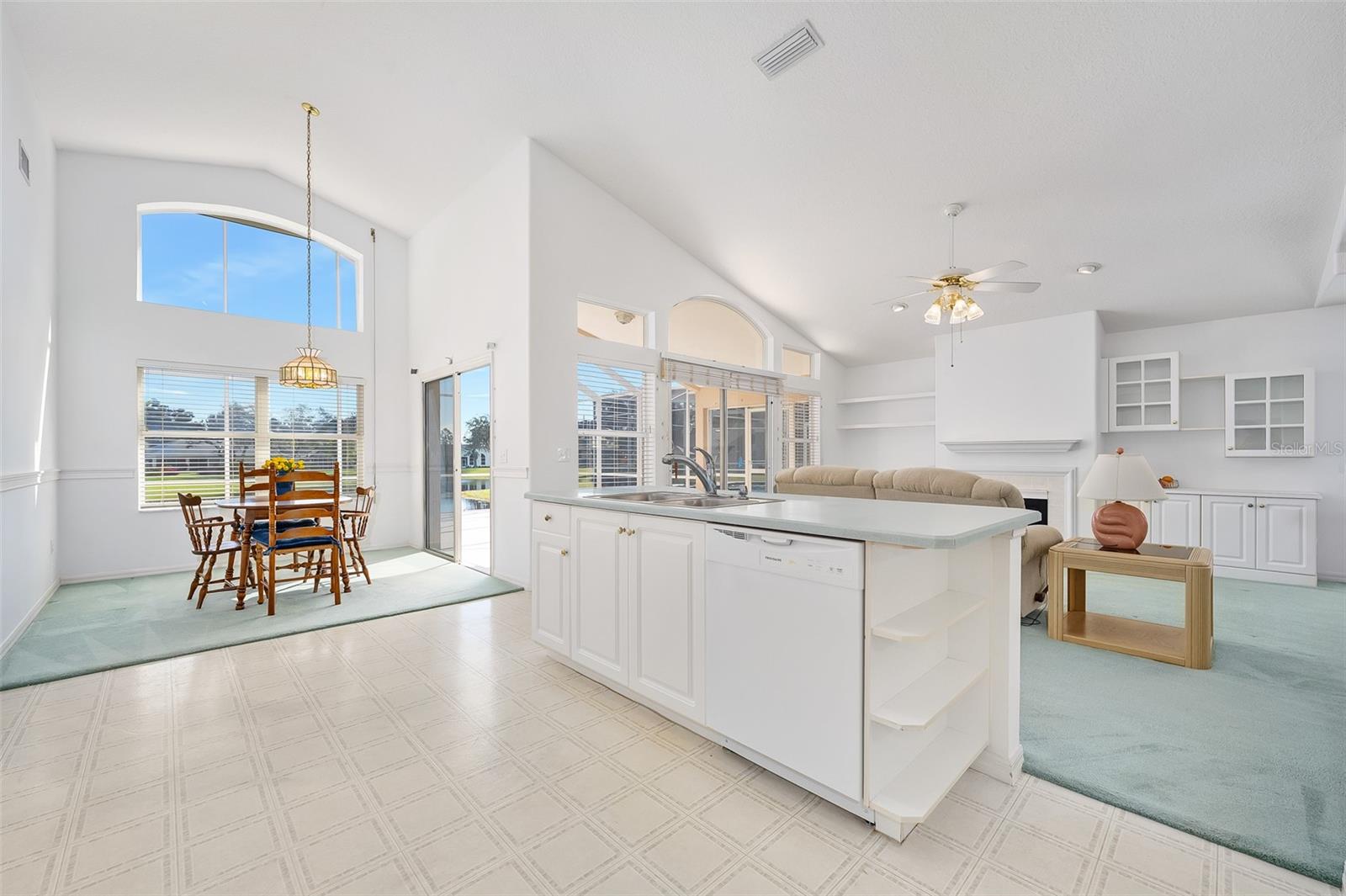 Image 15 of 50 For 965 Countryside West Boulevard